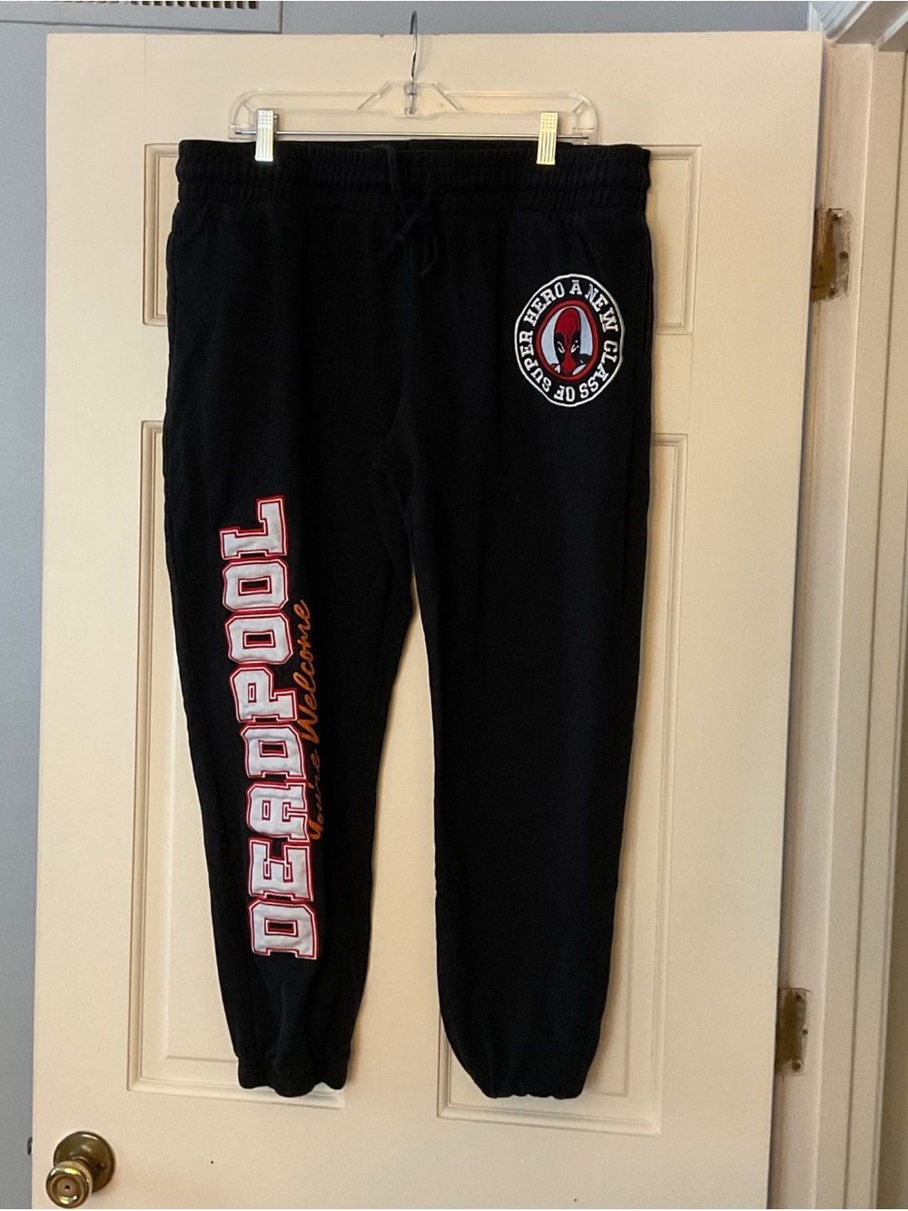 Marvel Deadpool Joggers Sweatpants Boys Kids XL 16/18 Black Logo Patch Movie